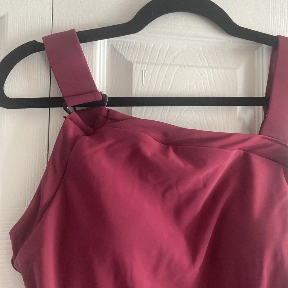 Aqua Green Ruched One Piece Swimsuit‎ Womens Size S Burgundy Red New